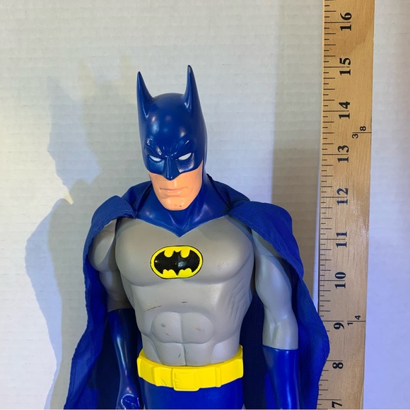 Batman 1988 DC Comics Action Figure Black Gray Yellow & Blue 15 inches tall - Picture 15 of 16